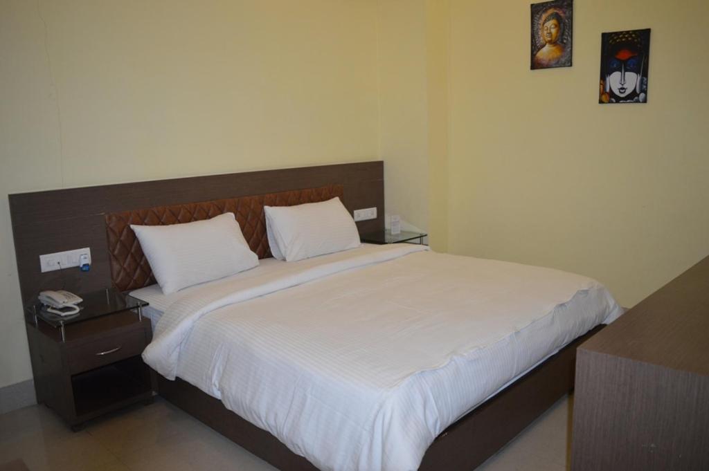 Hotel Sravasti Residency Katra  Exterior photo